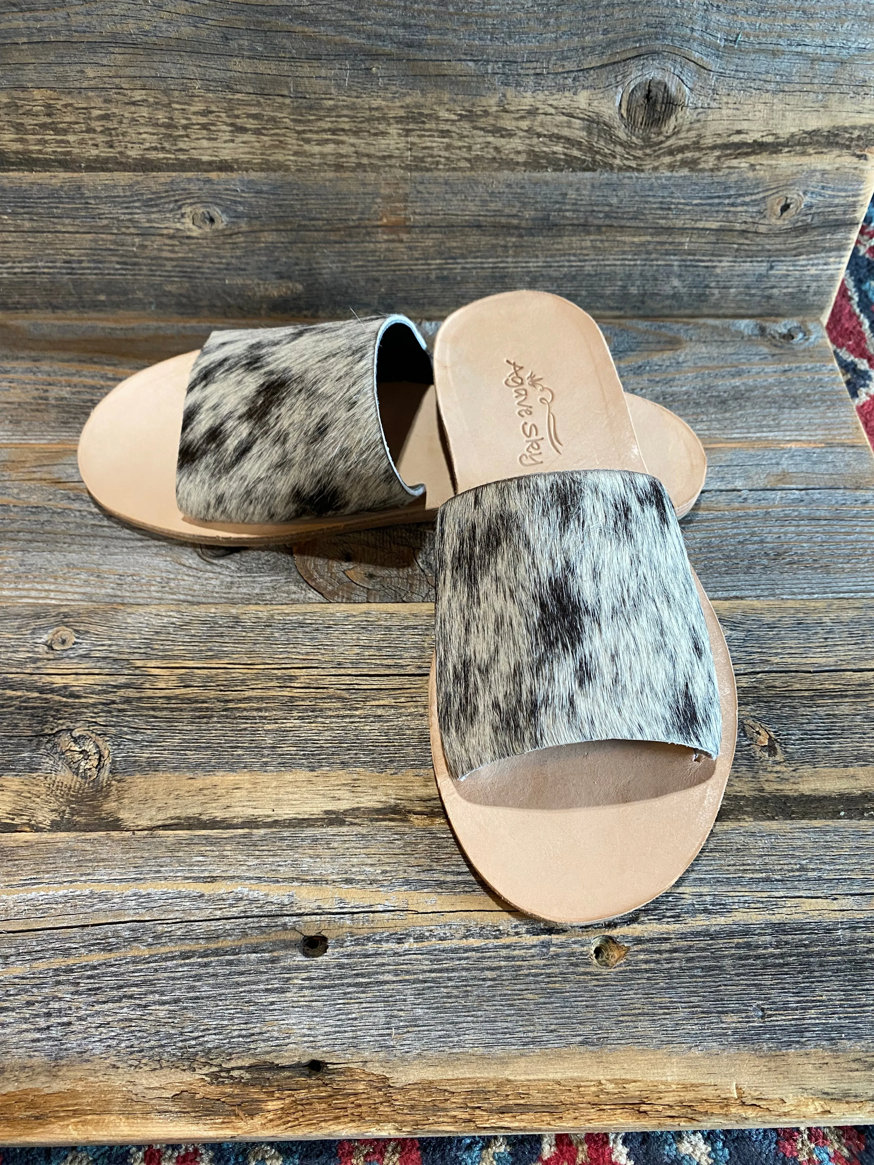 Cowhide Flats - Salt & Pepper