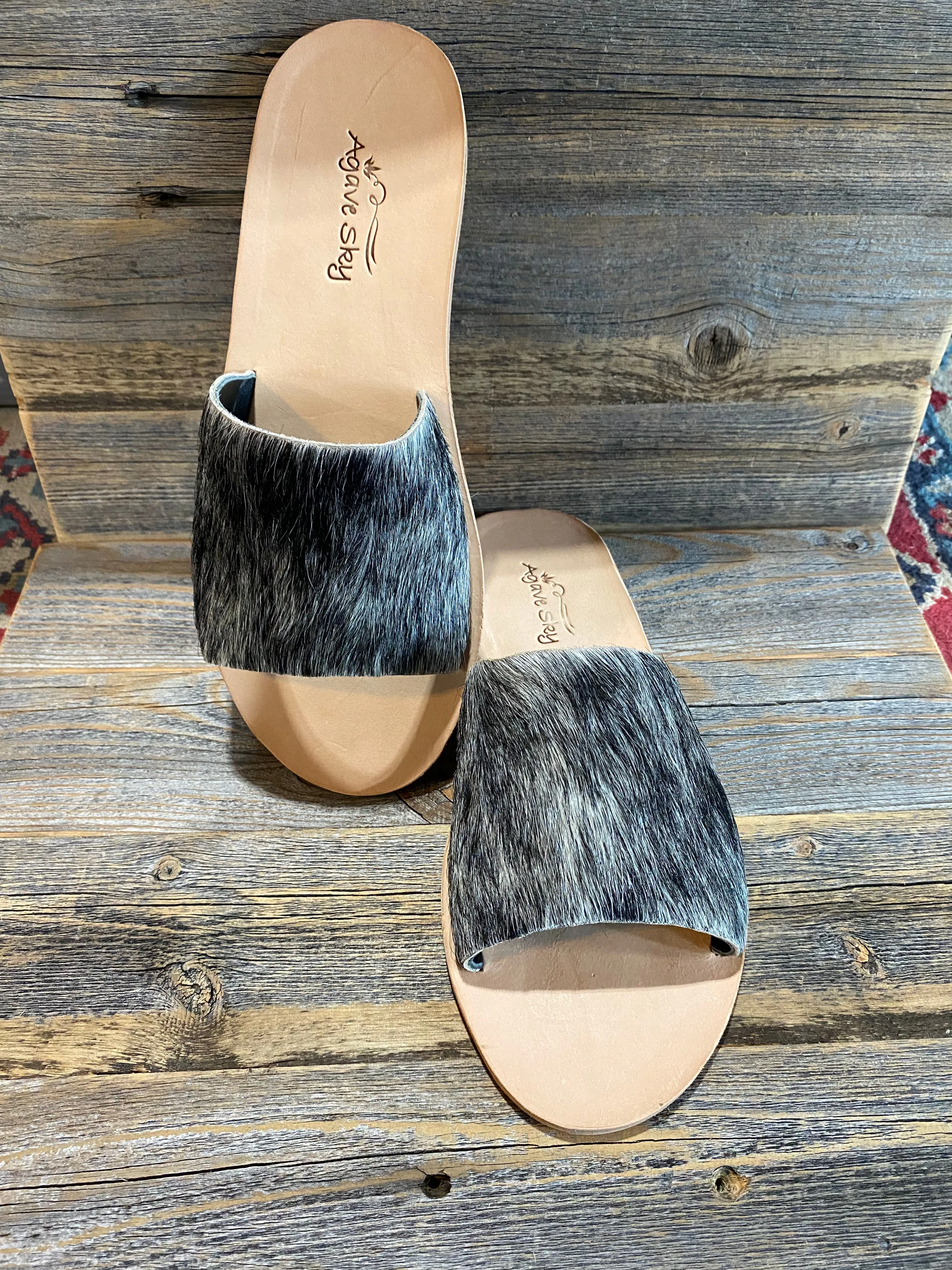 Cowhide Flats - Salt & Pepper