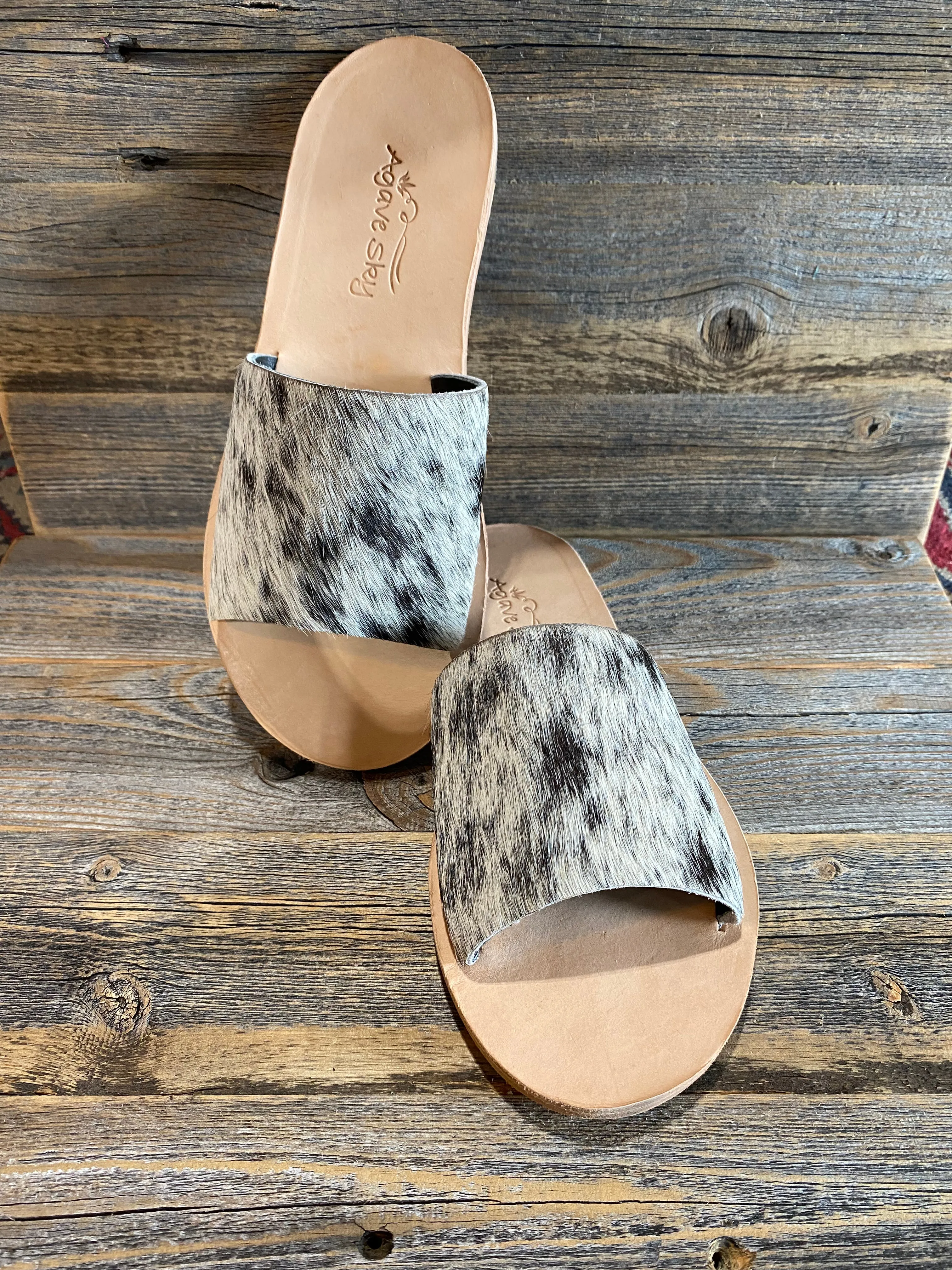 Cowhide Flats - Salt & Pepper