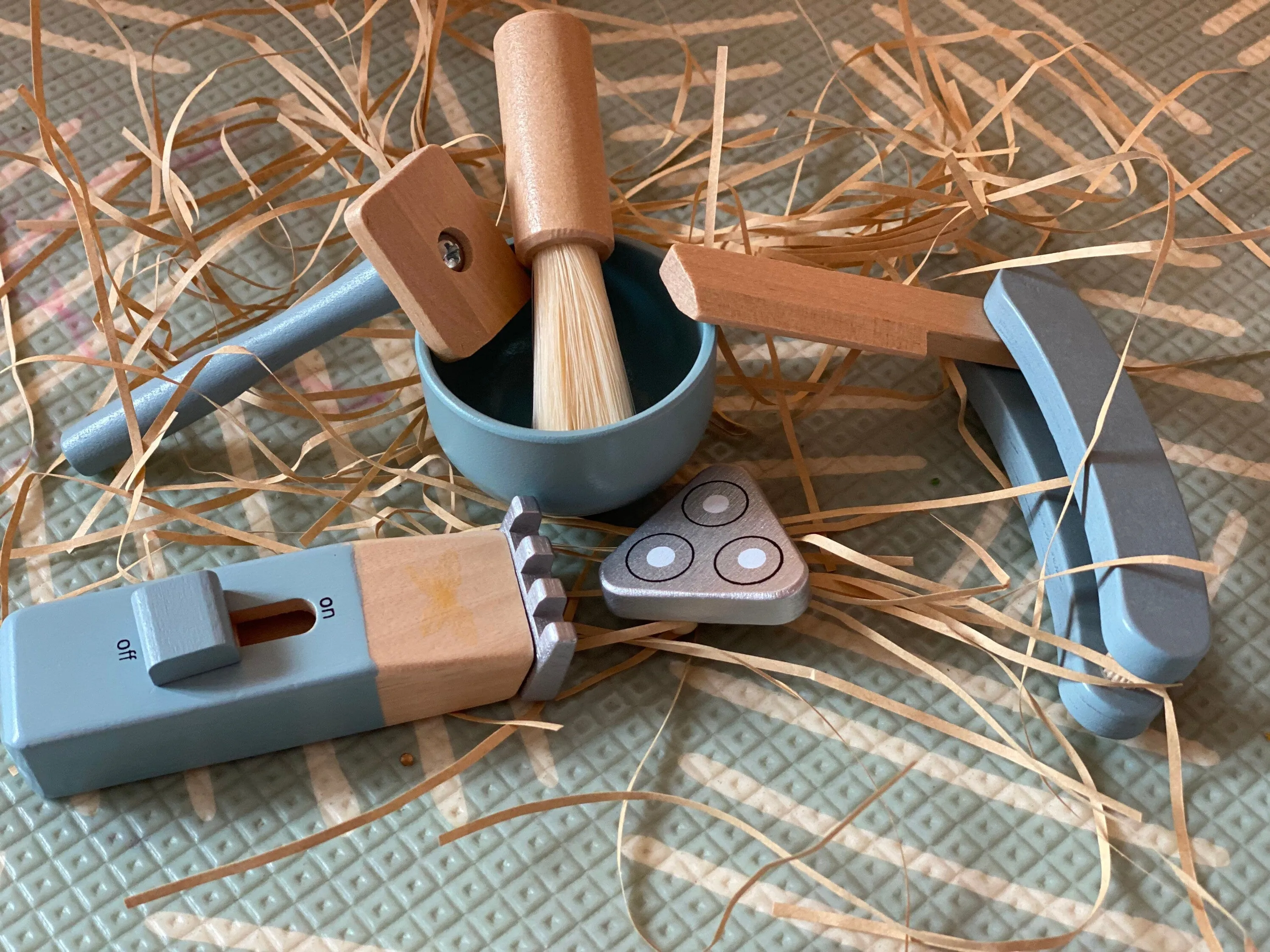 Wooden Shaving kit: A Touch of Elegance for Little Gentlemen